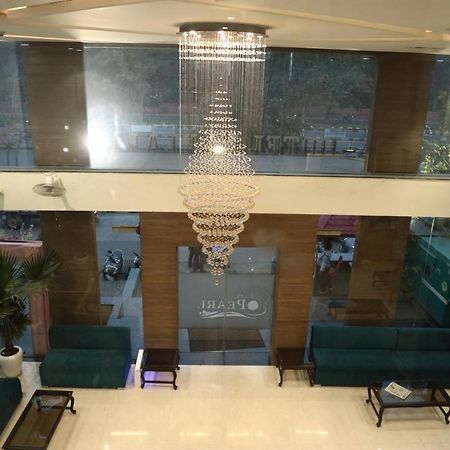 Hotel La Pearl Naiapura Екстериор снимка