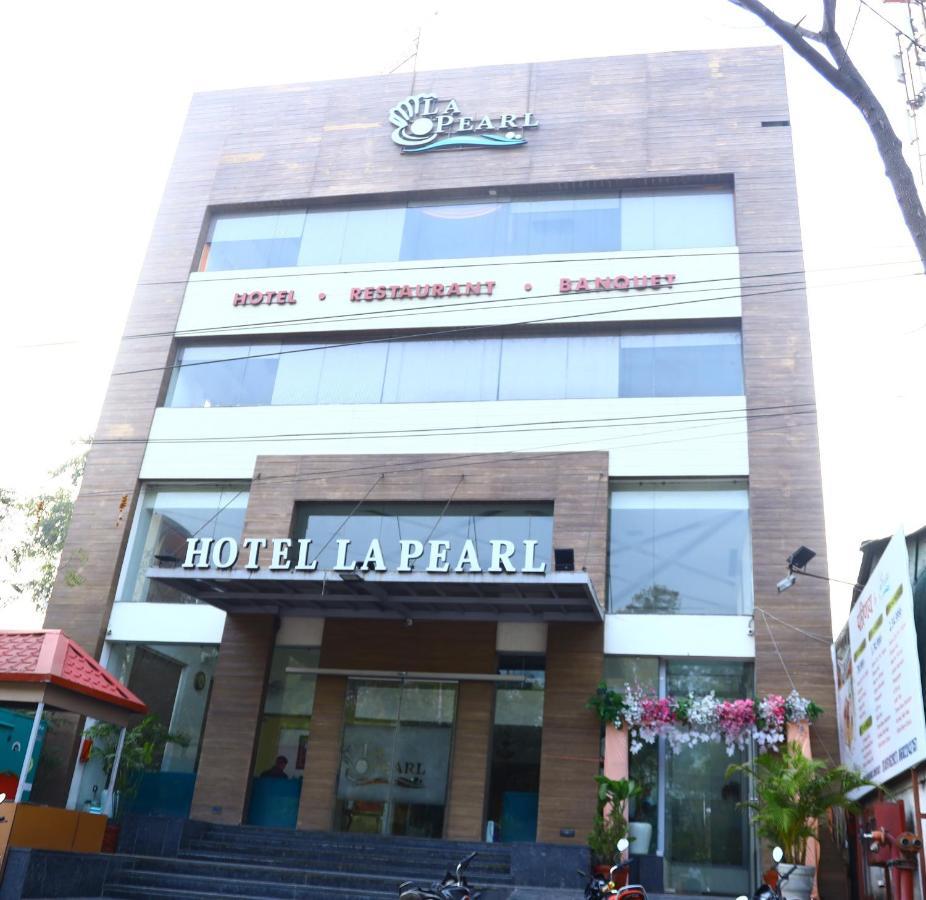 Hotel La Pearl Naiapura Екстериор снимка